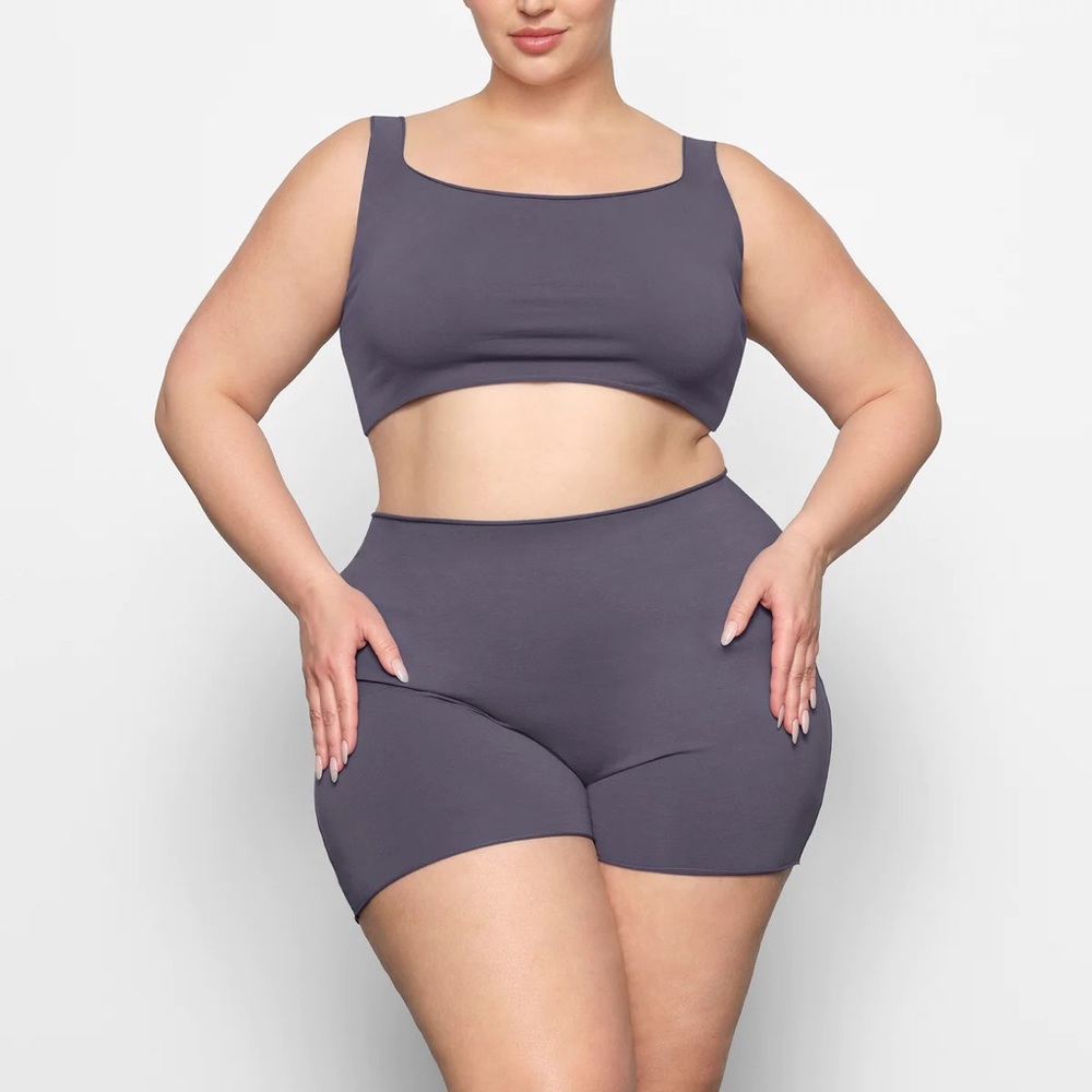 Skims Raw Edge Short